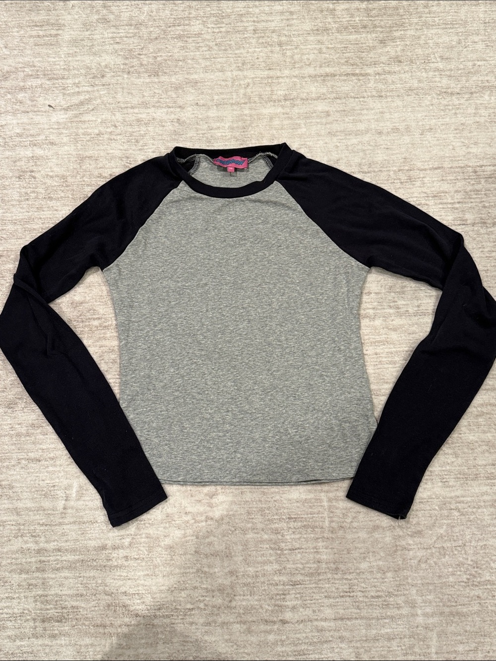 Edikted women’s junior size XS raglan Long-Sleeve Top navy and grey
